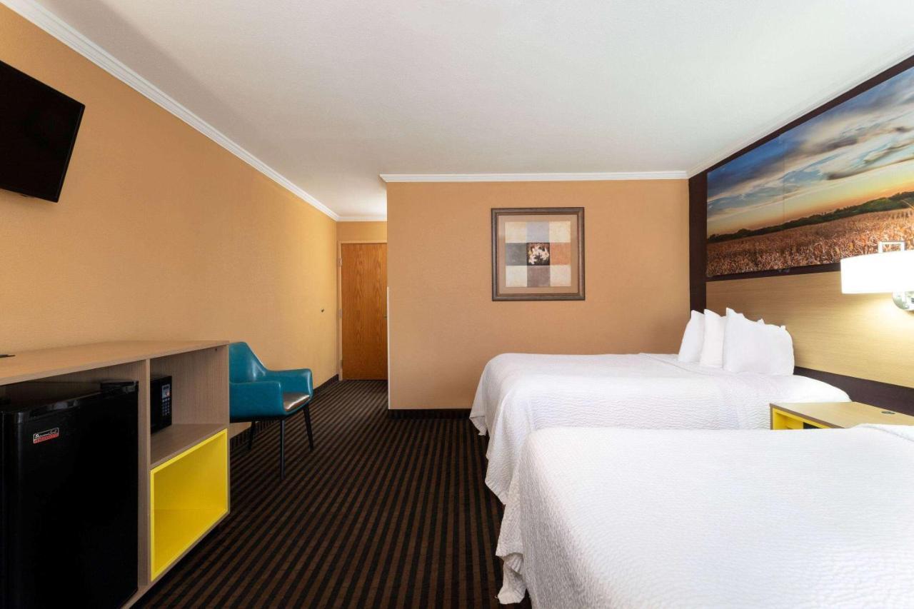 Days Inn By Wyndham Anderson In Exterior photo